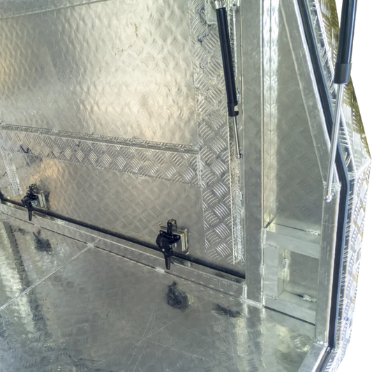 Aluminium Checker Plate Gull Wing Ute Extra Cab Ute Tray Canopy. Interior view of rear door and T locks